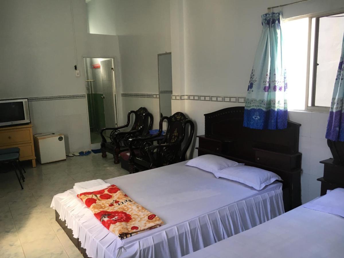 Khach San Thien Phuc Hotel Cà Mau Buitenkant foto