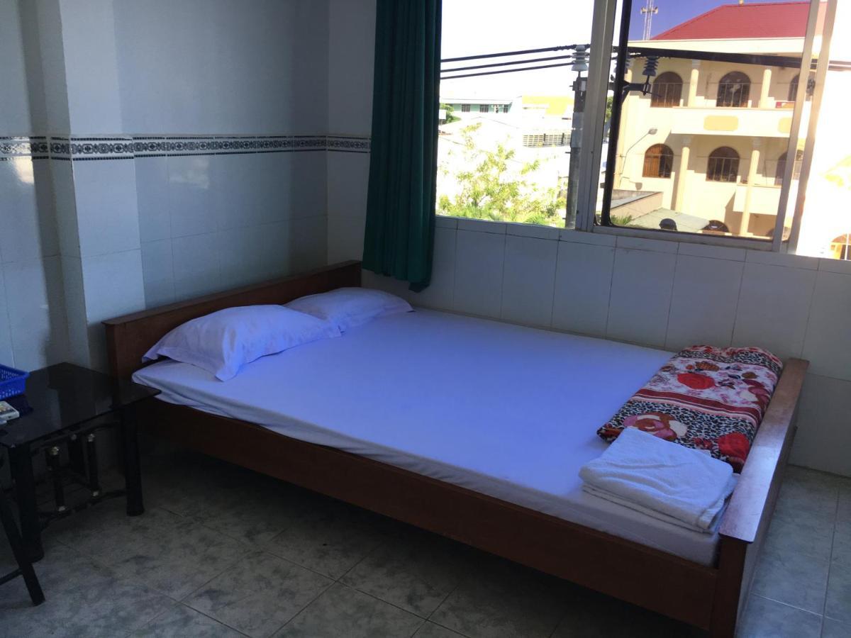 Khach San Thien Phuc Hotel Cà Mau Buitenkant foto